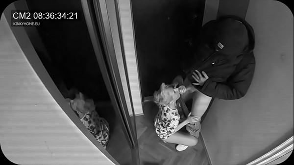 Covert camera – wifey sucked the postman while spouse in the next door. Euro traditions.