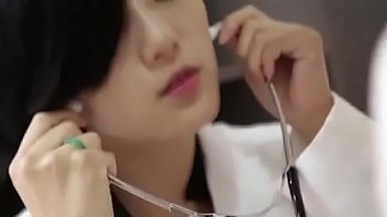 Korean nurse with high high-heeled shoes