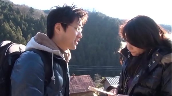 Japanese Cougar And Sonnie Very first Time